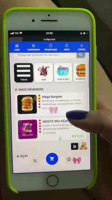 Capa do vídeo Conheça a CliqJá, com o cardápio aberto no celular